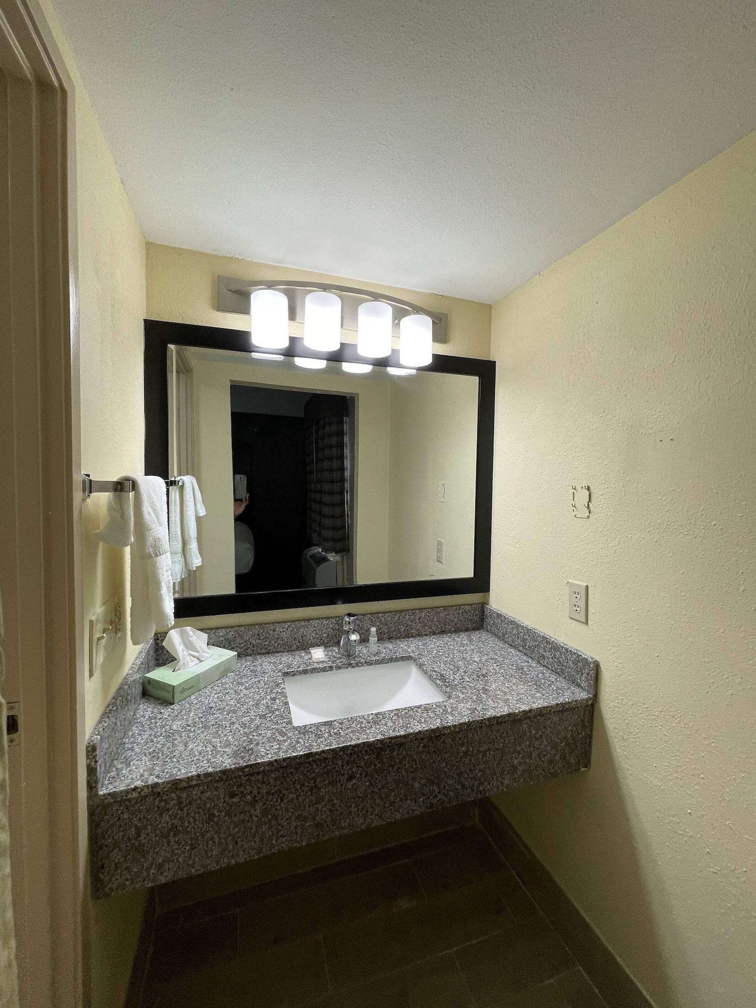 La Quinta Inn By Wyndham Indianapolis Airport Lynhurst Eksteriør billede